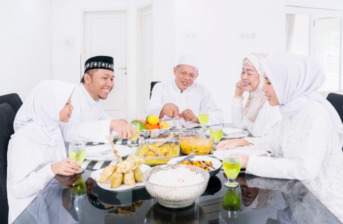 Rahasia Pencernaan Sehat Usai Santap Berlemak Saat Lebaran