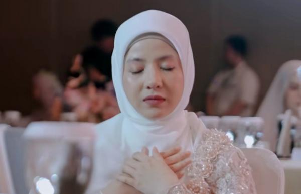 Sudah Bercerai, Natasha Rizky Terharu dengan Kebaikan Desta