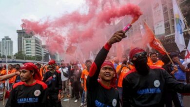 Tragedi Sritex: Buruh Geruduk Istana Tuntut Keadilan Hari Ini!