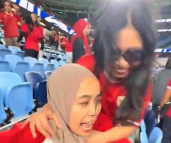 Viral! Suporter Timnas Indonesia Kesurupan Usai Dibantai Australia!