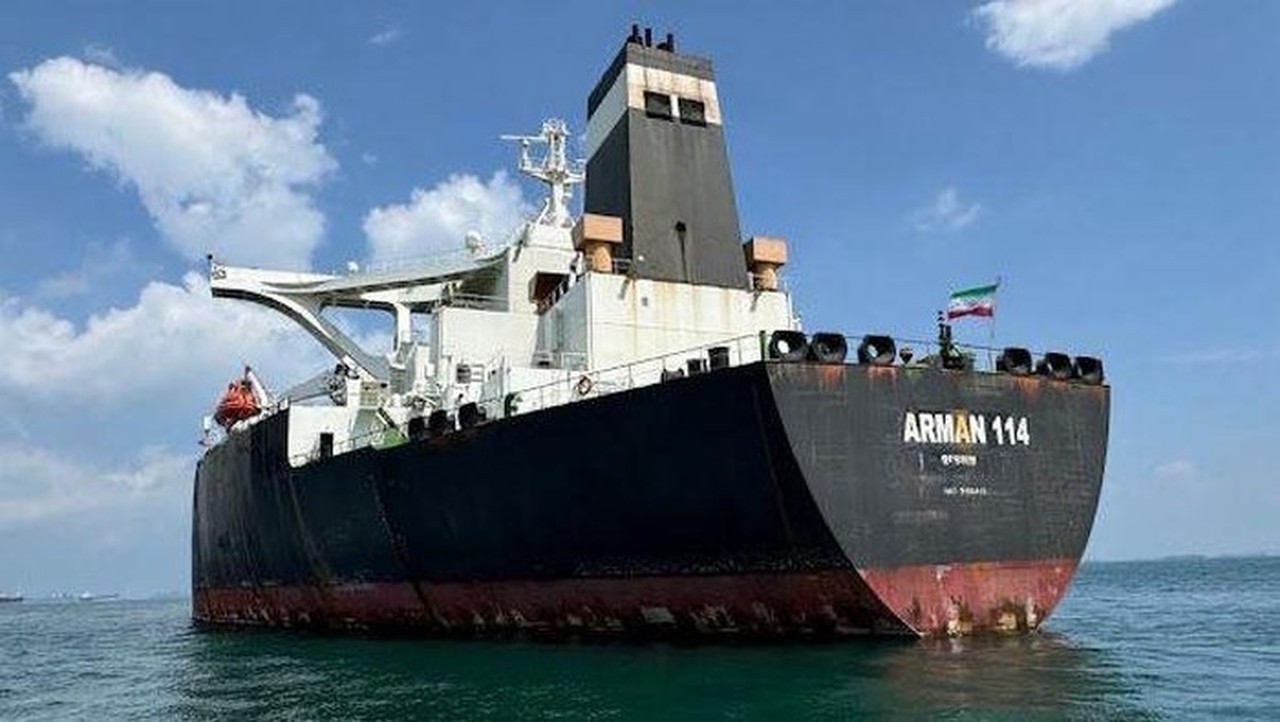 Kejagung Kembali Lelang Kapal Supertanker MT Arman 114 Bermuatan Minyak Rp 1,1 Triliun