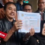 Kasus Ijazah Palsu Jokowi: 3 Tersangka Diperiksa, Roy Suryo Hadir Sebagai Wajib Lapor