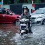 Banjir Meluas di Jakarta: 45 RT dan 22 Ruas Jalan Tergenang Akibat Hujan Tinggi