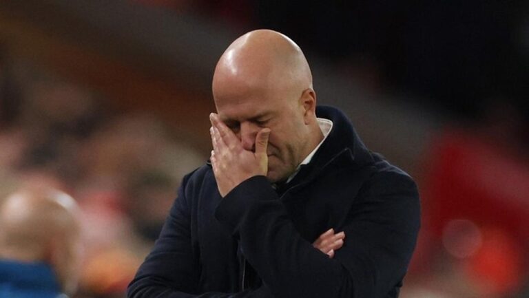 Arne Slot Tegas Bantah Xabi Alonso Gantikan Posisi Pelatih Liverpool