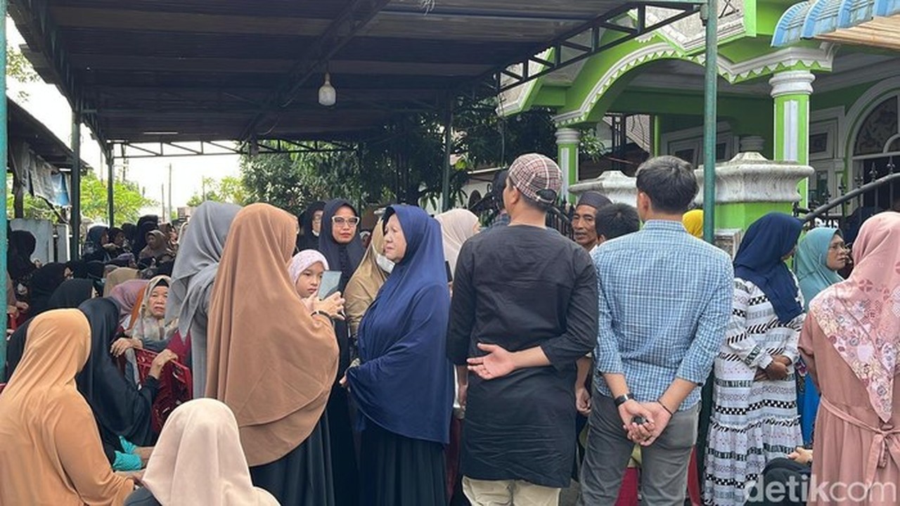 Sembilan Anggota Keluarga Tewas Sekaligus dalam Kecelakaan Maut Minibus vs Kereta di Tebing Tinggi