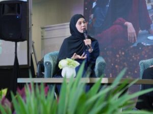 Paula Verhoeven Tergetar Ikut Wakaf Masjid, Wujudkan Niat Lama di Australia