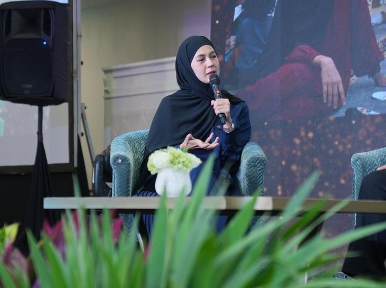 Paula Verhoeven Tergetar Ikut Wakaf Masjid, Wujudkan Niat Lama di Australia