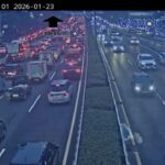 Jumat Sore, Kepadatan Lalu Lintas Landa Sejumlah Tol Menuju Luar Jakarta