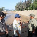 Tito Karnavian Puji Inovasi Tanggul Darurat dari Sedimen Sungai di Tapanuli Tengah