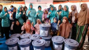 Ketua TP PKK Pusat Salurkan Bantuan untuk 270 KK Korban Bencana di Aceh Timur