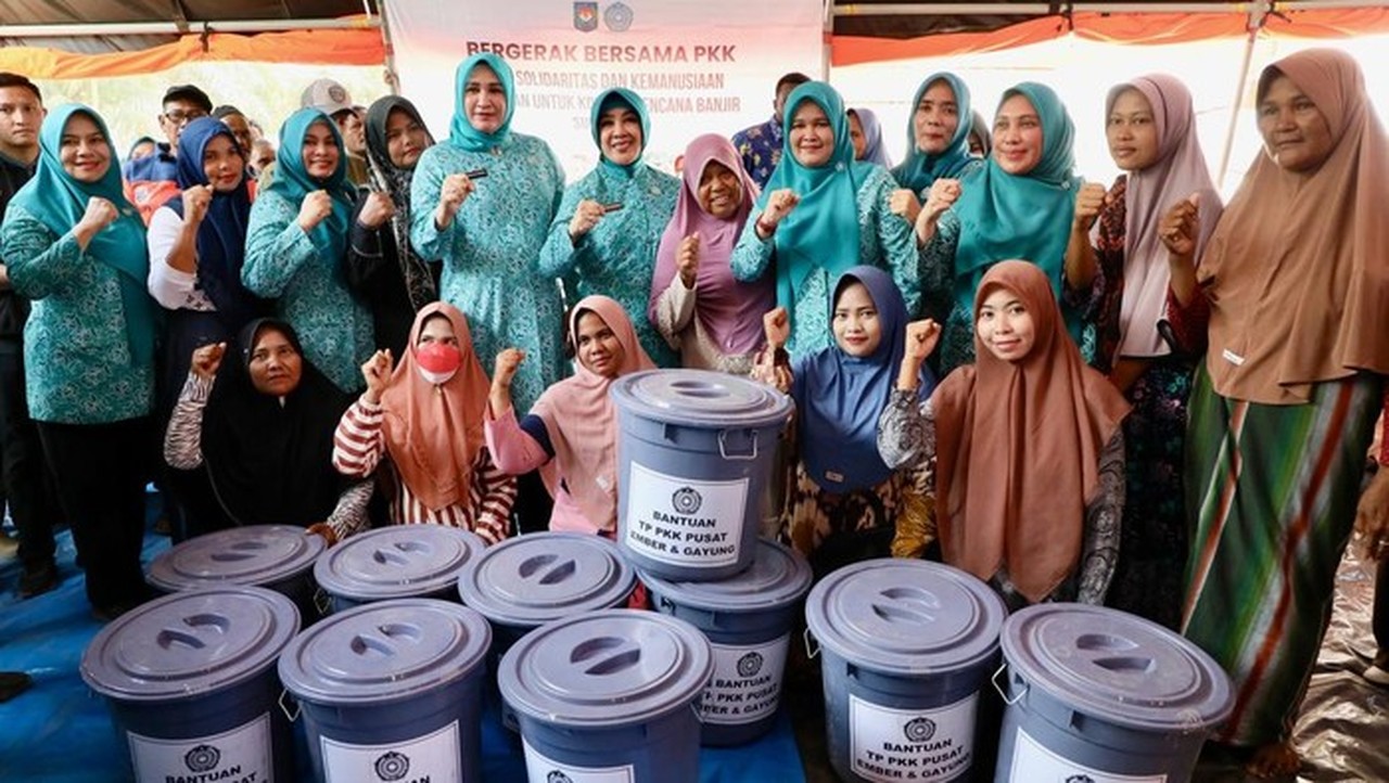 Ketua TP PKK Pusat Salurkan Bantuan untuk 270 KK Korban Bencana di Aceh Timur