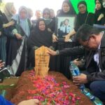 Isak Tangis Keluarga Iringi Pemakaman Jenazah Farhan, Kopilot Pesawat ATR 42-500 yang Jatuh