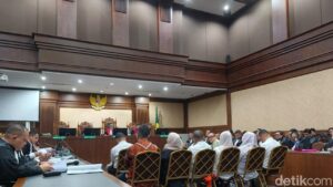 Mantan Wamenaker Noel Didakwa Peras Pemohon Sertifikasi K3 Rp 6,5 Miliar