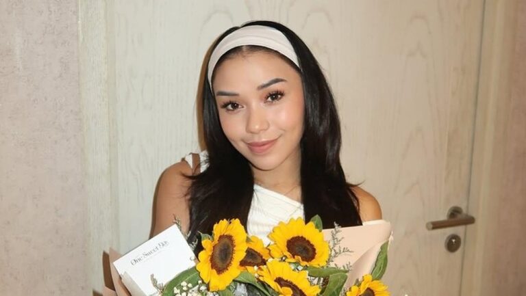 Polisi Periksa Reza Arap dan Teman Lula Lahfah Terkait Kematian Sang Selebgram Polisi Periksa Reza Arap dan Teman Lula Lahfah Terkait Kematian Sang Selebgram