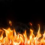 Api Melalap Rumah Tinggal di Tebet, 22 Unit Damkar Berjibaku Padamkan Api