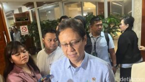Menkes Budi Minta Rp 529 M untuk Perbaikan RS dan Faskes Pascabanjir Sumatera