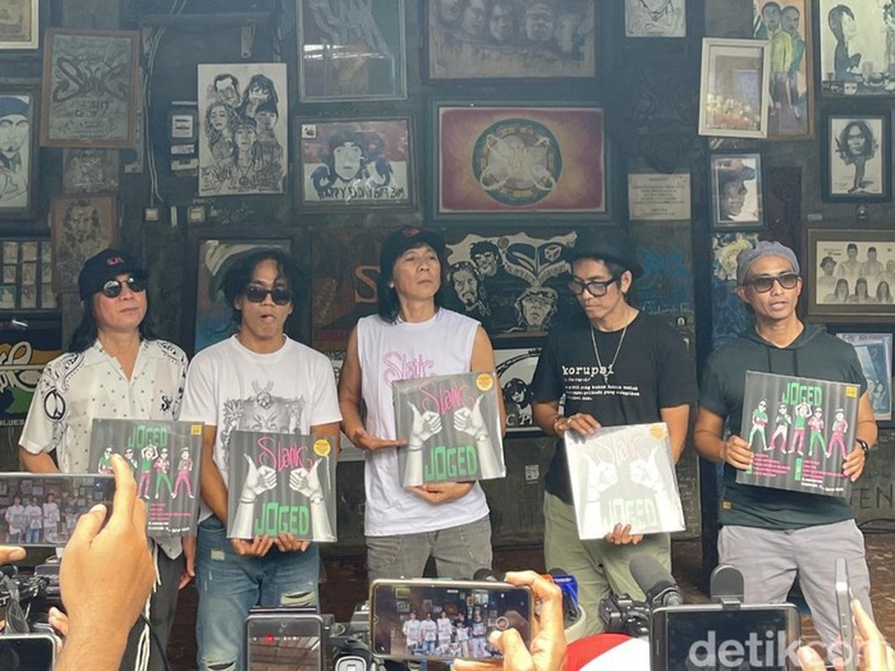 Slank Galang Dana Rp 500 Juta untuk Korban Bencana Sumatera Lewat Konser dan Lelang Barang