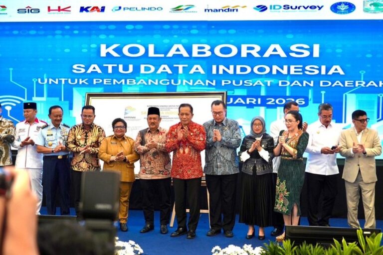 Menkop Ferry Yakin Satu Data Percepat Pembangunan Koperasi Desa Merah Putih