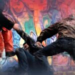 Dua Pria Diduga Mabuk Aniaya Pengendara di Kelapa Dua Depok, Diamankan Polisi