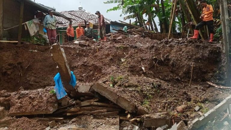 107 Bencana Melanda Bogor dalam 2 Hari, 842 Jiwa Terdampak dan Ratusan Bangunan Rusak