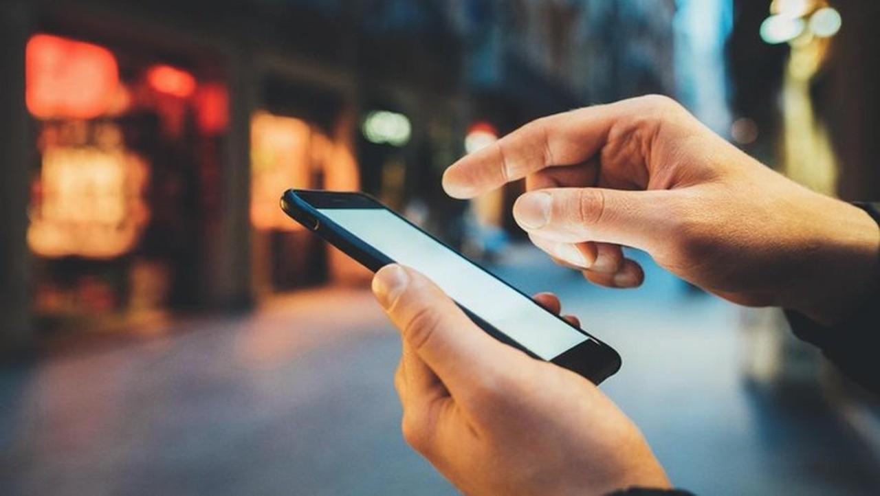 Pavling Block Trotoar Cilincing Terbongkar, Diduga Akibat Pencurian Kabel oleh Maling Pavling Block Trotoar Cilincing Terbongkar, Diduga Akibat Pencurian Kabel oleh Maling