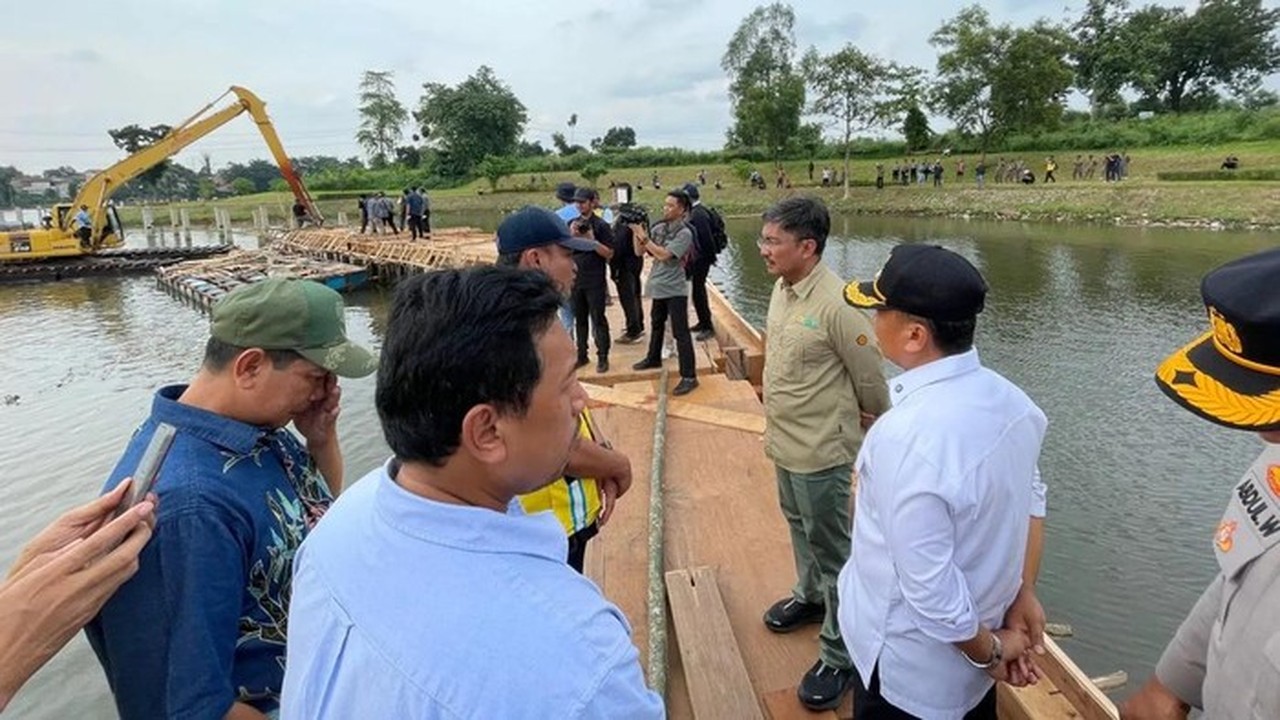 Wali Kota Depok Bersama Pemprov Jabar Bongkar Bangunan Liar di Badan Air Situ Tujuh Muara