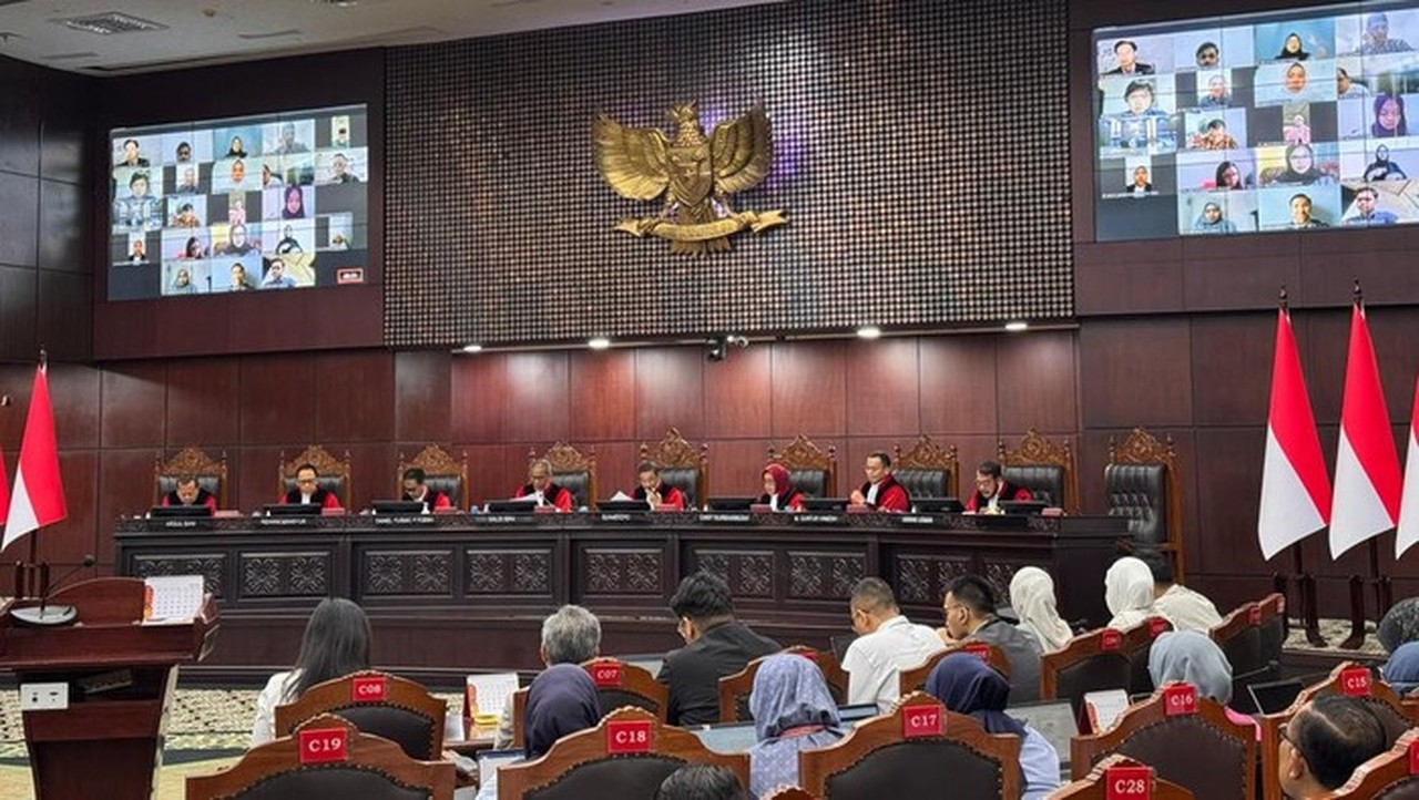 MK: Sengketa Pers Wajib Lewati Dewan Pers Sebelum Tuntutan Pidana/Perdata MK: Sengketa Pers Wajib Lewati Dewan Pers Sebelum Tuntutan Pidana/Perdata
