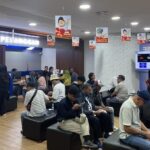 Banjir Lumpuhkan Jalur Kereta, Penumpang Tegal-Jakarta Terpaksa Carter Mobil