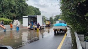 Banjir Landa Tol Sedyatmo Bandara Soekarno-Hatta, Pompa Dikerahkan Atasi Genangan
