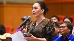 PDIP Lakukan Rotasi Anggota DPR, Rieke Diah Pitaloka dan Stevano Rizki Pindah Komisi