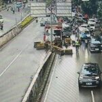 Truk Hilang Kendali Tabrak Pembatas Jalan di Casablanca, Lalu Lintas Arah Tanah Abang Padat