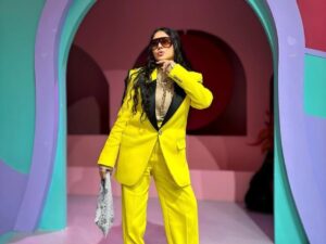 Sania Santai Kembali ke Publik dengan Gaya ‘Menyala’, Padukan Desainer Lokal dan Merek Internasional