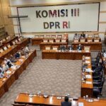 Guru Tersangka Kekerasan Anak di Jambi Ngadu ke Komisi III DPR, Minta Perlindungan