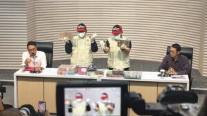 KPK Ungkap Bupati Pati Sudewo Simpan Duit Pemerasan Rp 2,6 Miliar dalam Karung