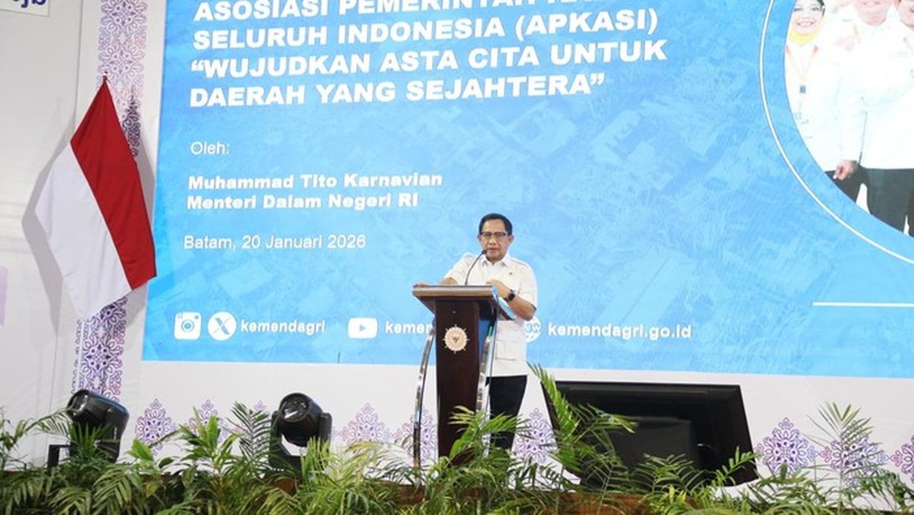 Mendagri Tito Karnavian Ajak Kepala Daerah Sinergi Atasi Persoalan Bangsa di Rakernas APKASI