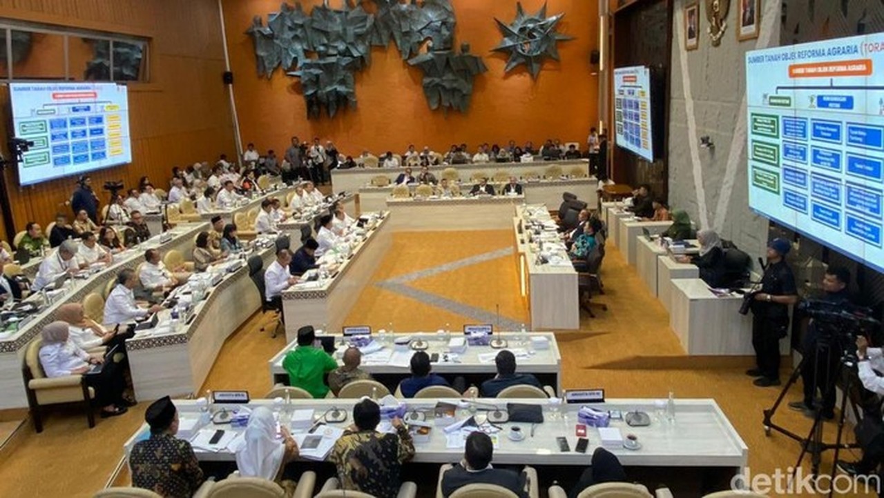 Pansus Reforma Agraria DPR RI Bahas Ribuan Desa Tertinggal, Saan Mustopa Pimpin Rapat Perdana