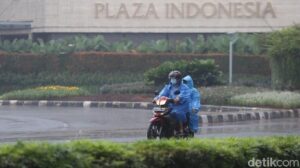 BPBD DKI Jakarta Keluarkan Peringatan Dini Hujan Ringan hingga Lebat, Berlaku Hingga 27 Januari 2026