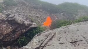 Dua Pendaki Nyaris Terkena Puing Pesawat ATR 42-500 yang Jatuh di Gunung Bulusarung