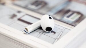 Galaxy Buds 4 Bocor Jelang Peluncuran: Desain Kembali Klasik, Fitur AI Makin Canggih!