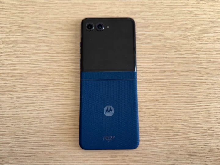 Hands-On Motorola Razr 60. Foto: GadgetGuy