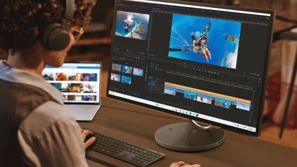 Ilustrasi Penggunaan Yoga AIO 32i untuk Profesional. Foto: Lenovo