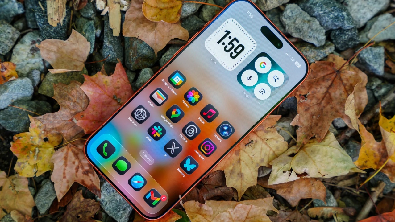 iPhone 18 Pro Max Bakal Gunakan Layar Tercanggih Samsung, Lebih Oke?