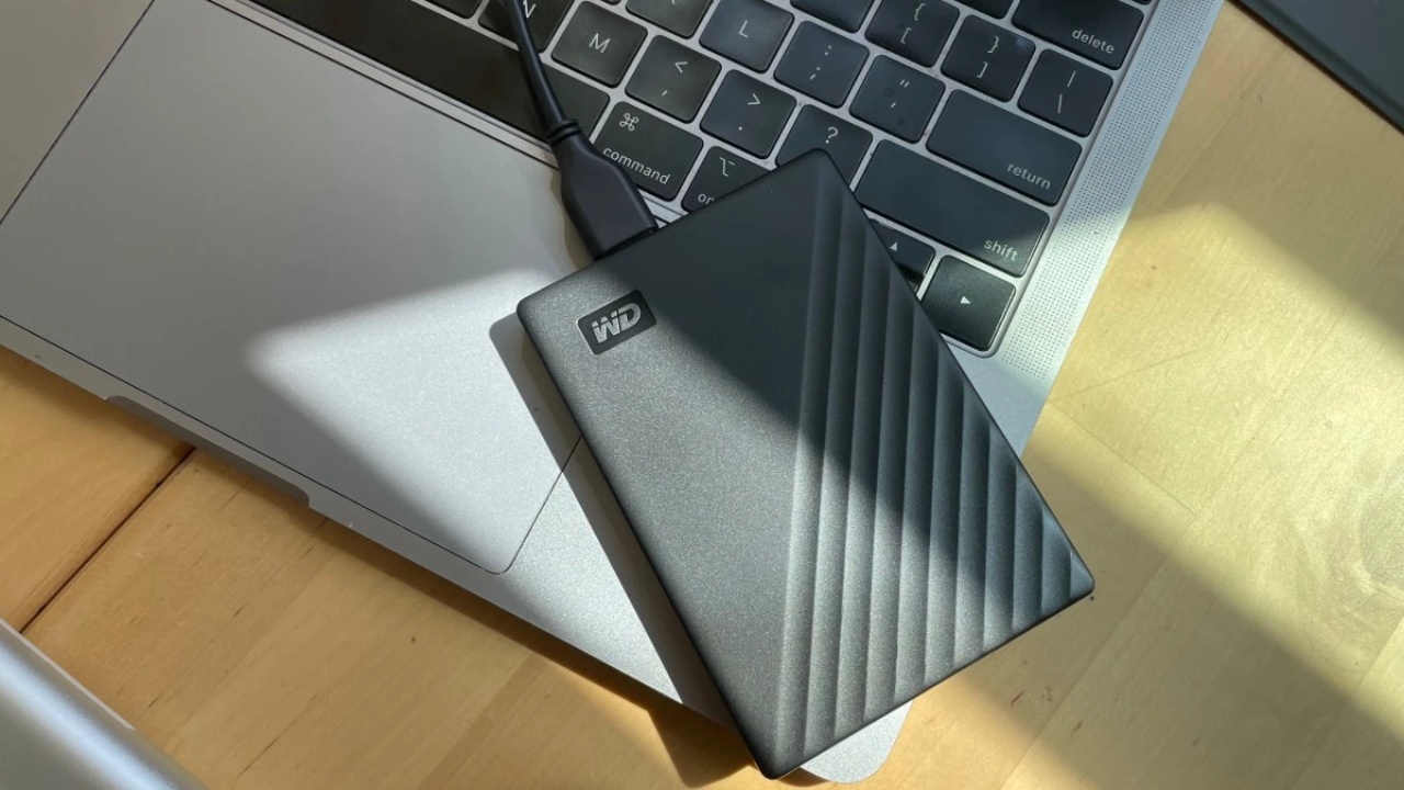 Demam AI Buat HDD Jadi Langka dan Mahal, Western Digital Pastikan Stok 2026 Ludes Demam AI Buat HDD Jadi Langka dan Mahal, Western Digital Pastikan Stok 2026 Ludes