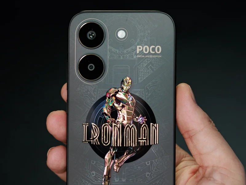 Desain belakang dari Poco X8 Pro Iron Man Edition. Foto: Phone Arena