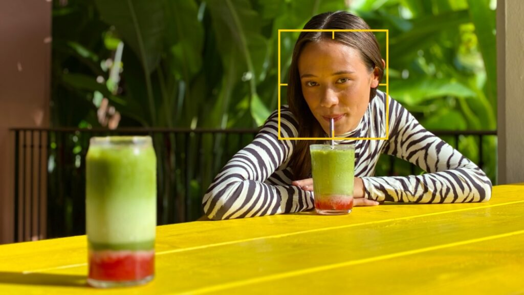 Ilustrasi kamera portrait iPhone 17e. Foto: Apple