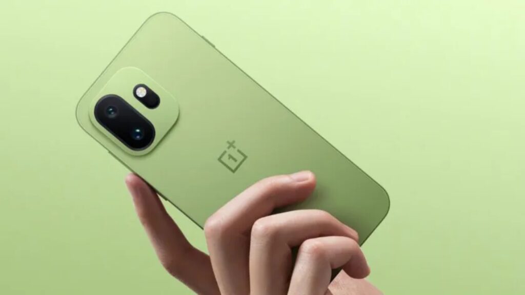 OnePlus 15T hadir dengan desain ringkas berdimensi 150,6 x 71,8 x 8,4 mm. Foto: OnePlus