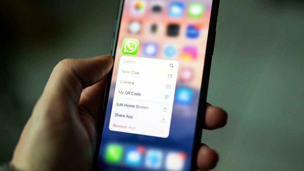 Fitur Baru WhatsApp: Kini Bisa Pakai Dua Akun di iPhone, Transfer Lintas Platform, dan Fitur AI Baru
