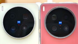 Tampilan Vivo X300 Ultra dengan Kamera Zeiss Lebih Tebal dari Vivo X200 Ultra