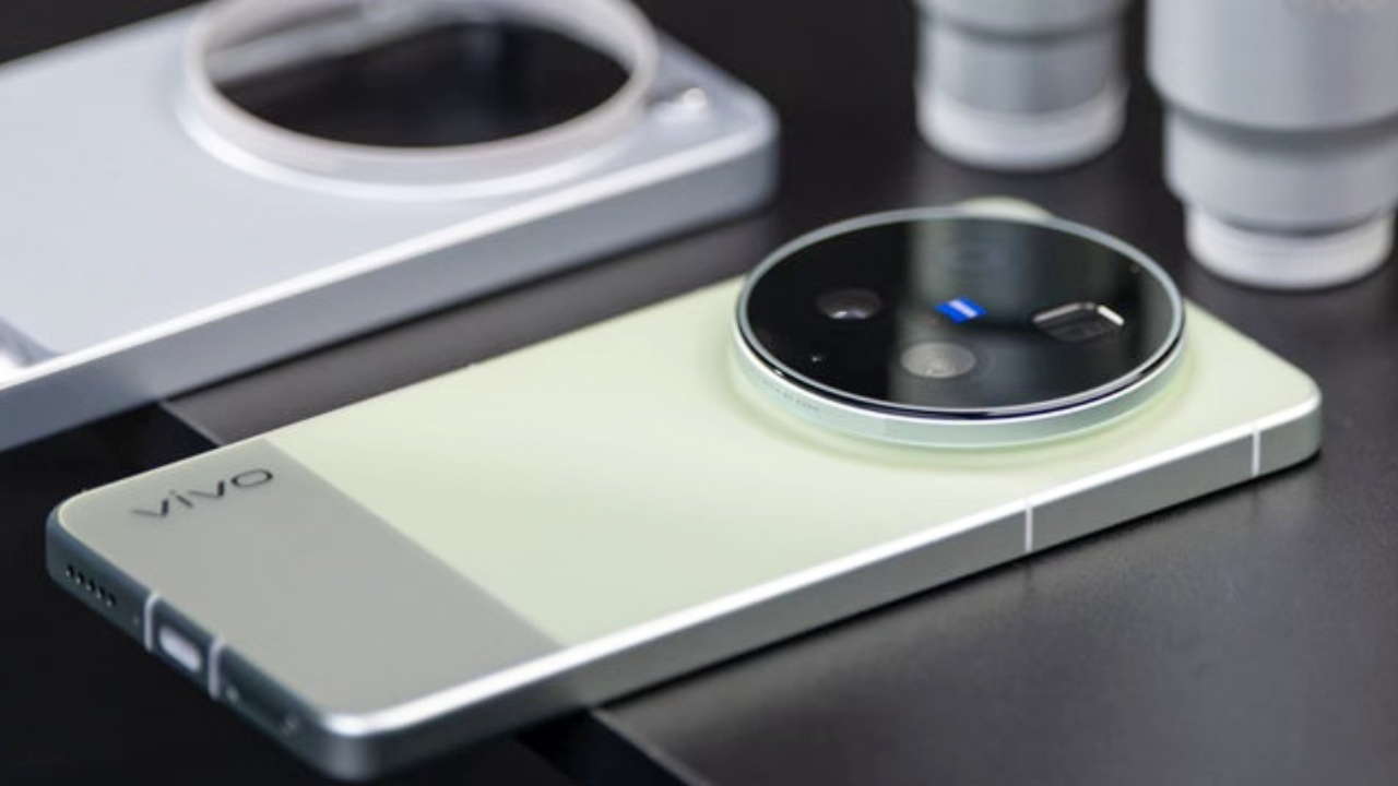 Vivo X300 Ultra Resmi Meluncur Global, Andalkan Kamera 200MP dan Snapdragon 8 Elite Gen 5
